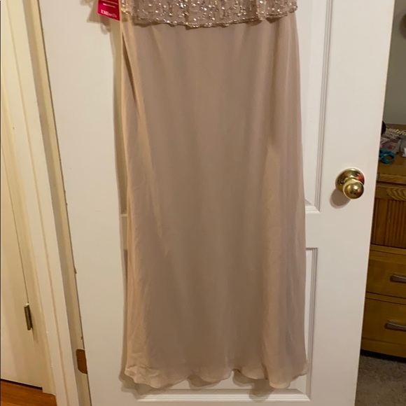 FORMAL J KARA LONG DRESS - Picture 7 of 9